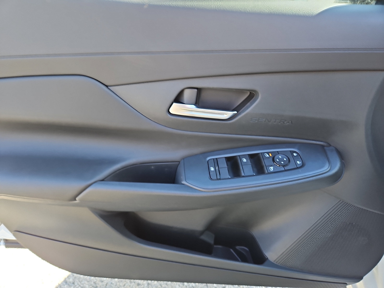 New 2026 Nissan Sentra SV w/ SV Convenience Package FWD image 10