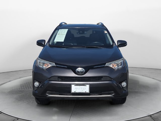 Used 2018 Toyota RAV4 Limited w/ Carpet Mat Package FWD image 8