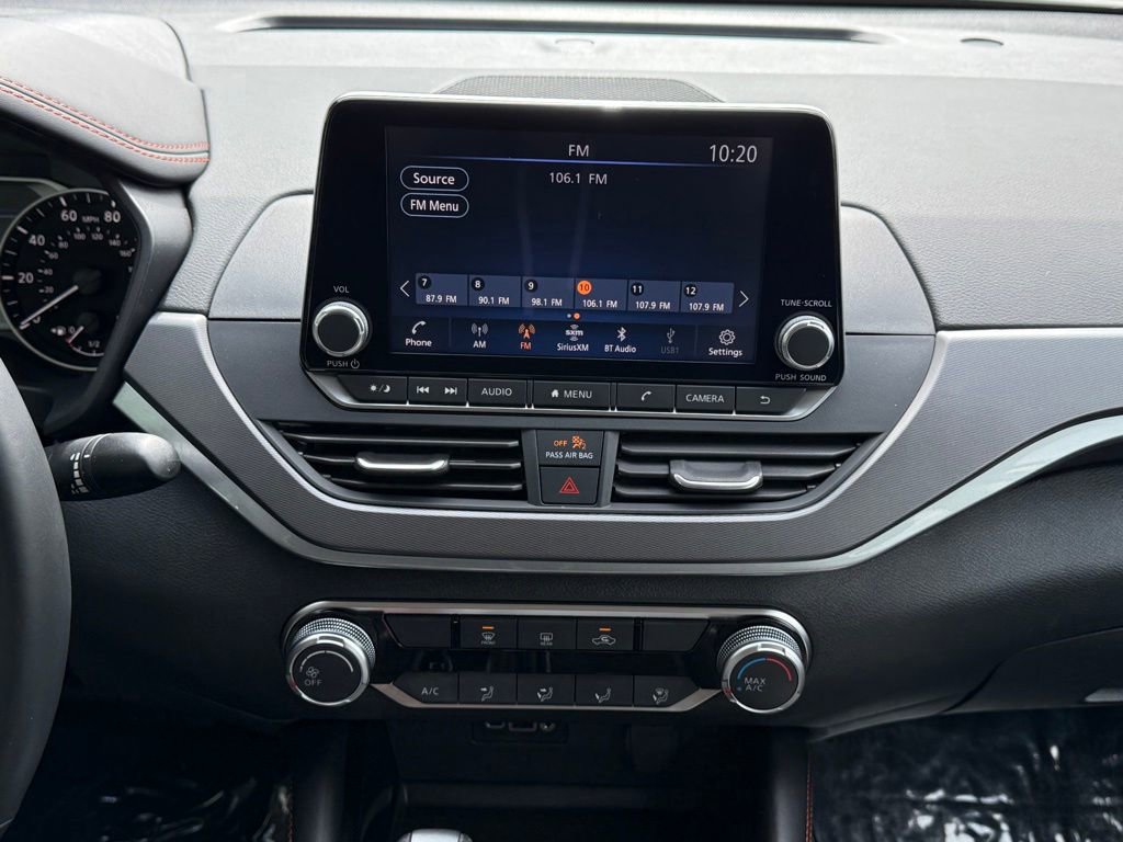 Used 2025 Nissan Altima 2.5 SR FWD image 18