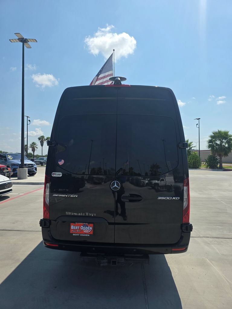 Used 2020 Mercedes-Benz Sprinter 3500 image 8
