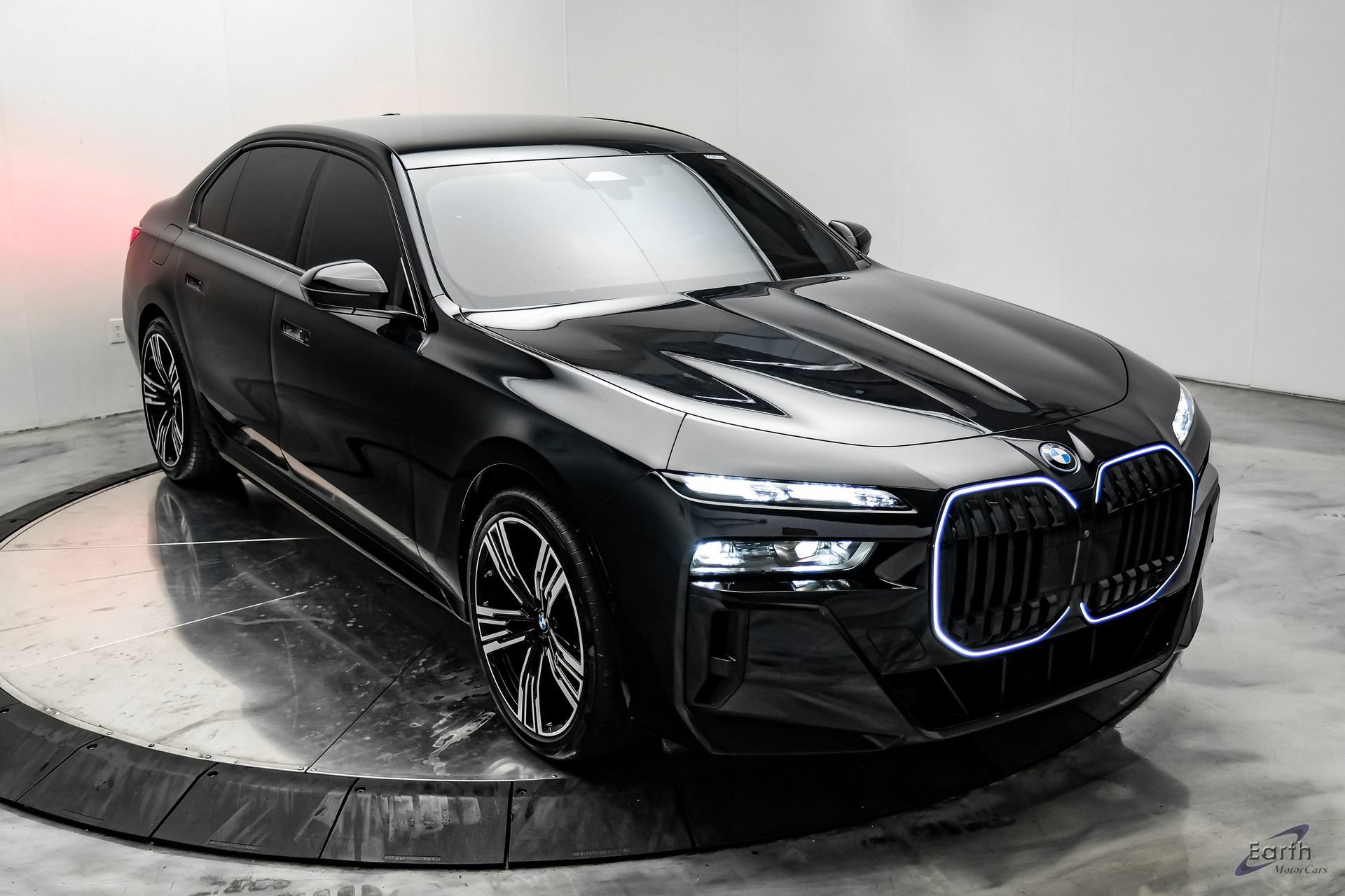 Used 2025 BMW i7 xDrive60 w/ Executive Package AWD/4WD image 26