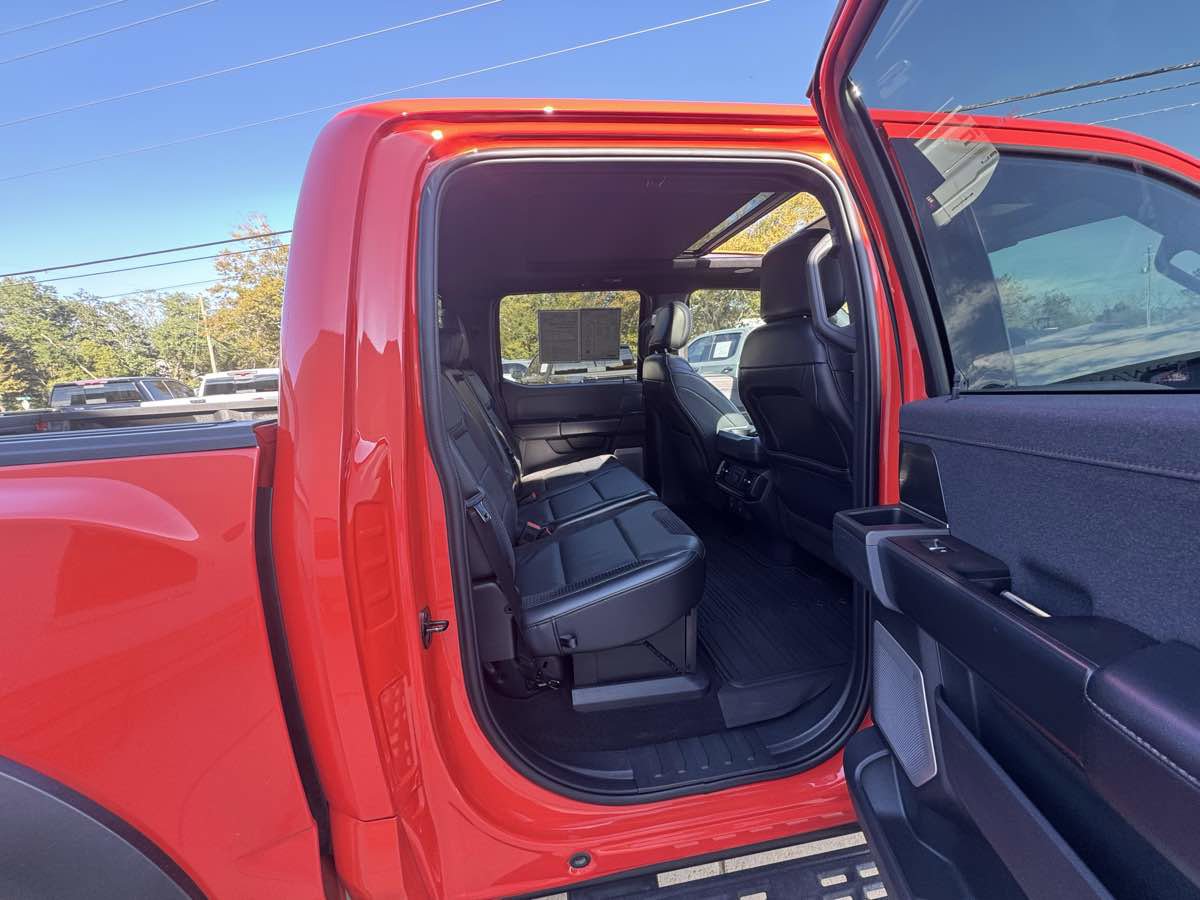 Used 2023 Ford F150 Raptor image 9