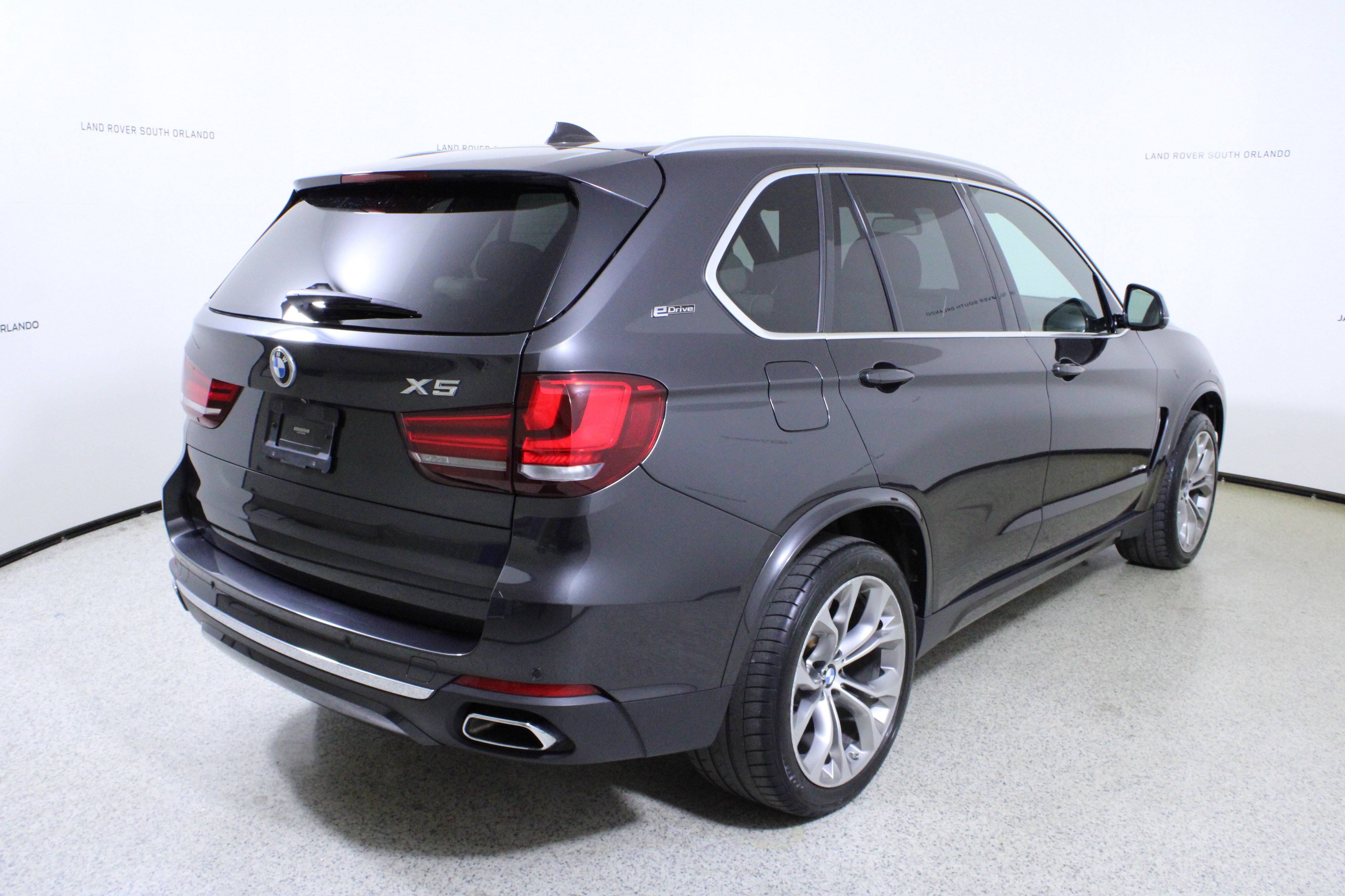 Used 2017 BMW X5 xDrive40e image 7