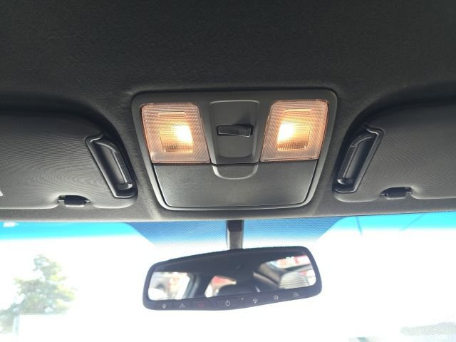 Used 2016 Hyundai Veloster Turbo image 17