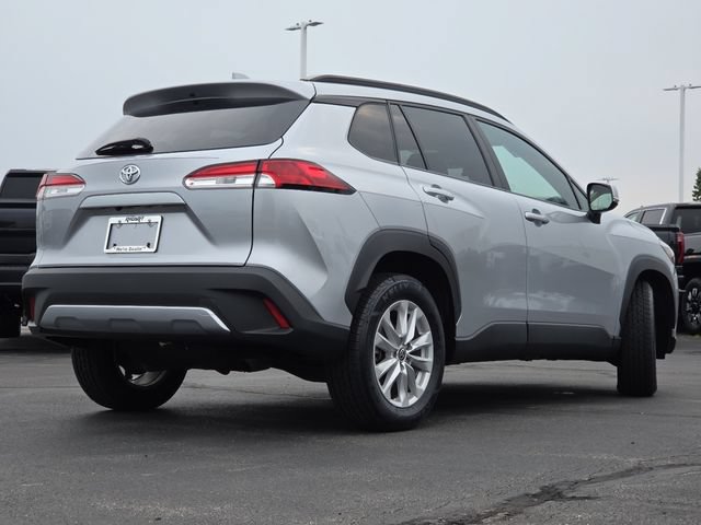 Used 2022 Toyota Corolla Cross LE AWD/4WD image 15