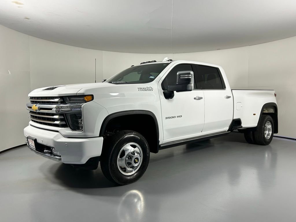 Used 2023 Chevrolet Silverado 3500 High Country image 3