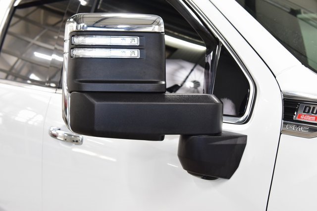 Used 2023 GMC Sierra 3500 Denali w/ Denali Ultimate Package image 16