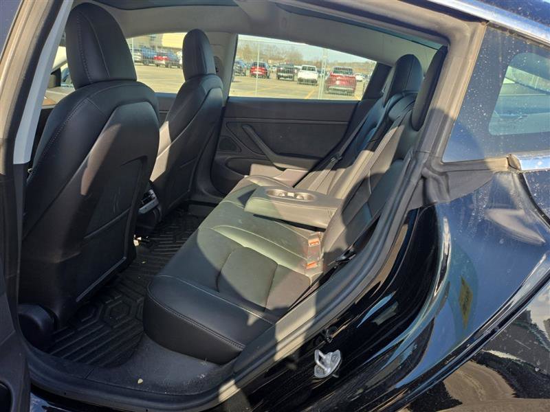 Used 2019 Tesla Model 3 Standard Range Plus image 6