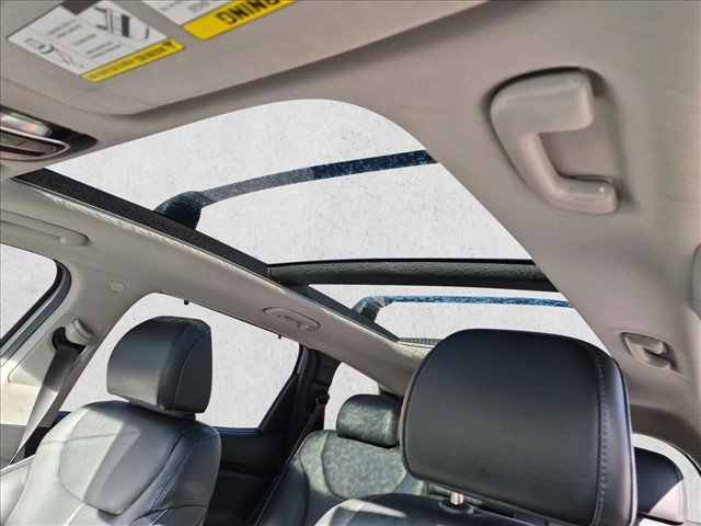 Used 2022 Hyundai Santa Fe SEL w/ Convenience + Premium Package AWD/4WD image 13