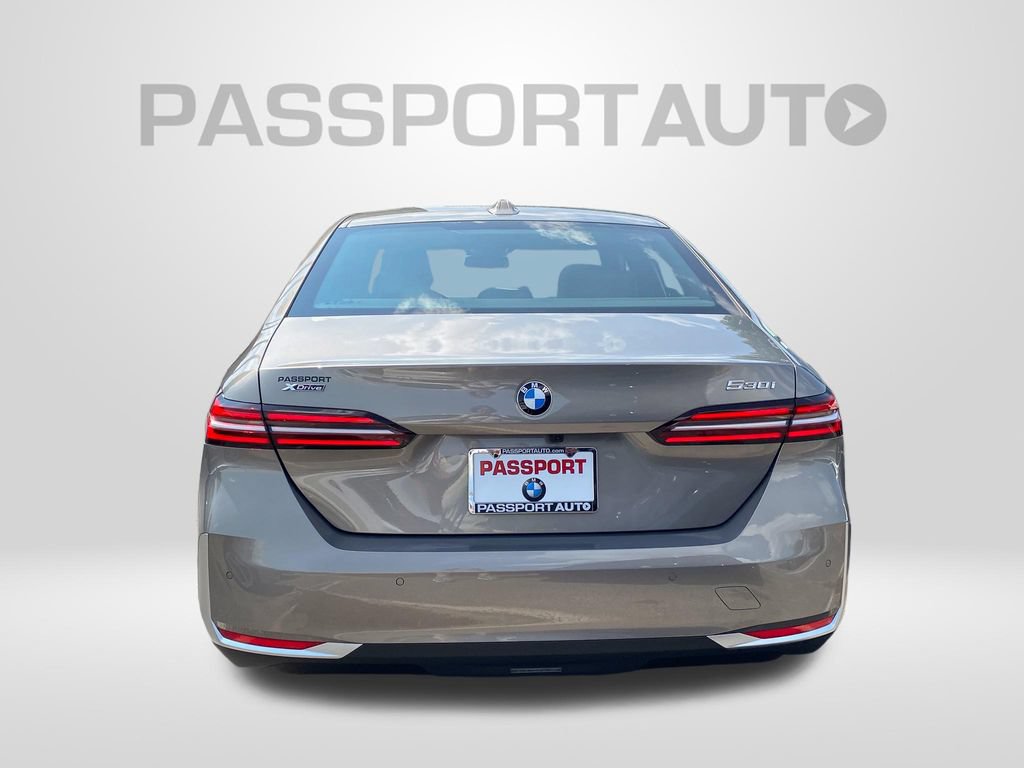 New 2027 BMW 530i xDrive w/ Premium Package AWD/4WD image 5