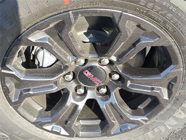 Used 2024 GMC Canyon Elevation w/ Convenience Package image 32
