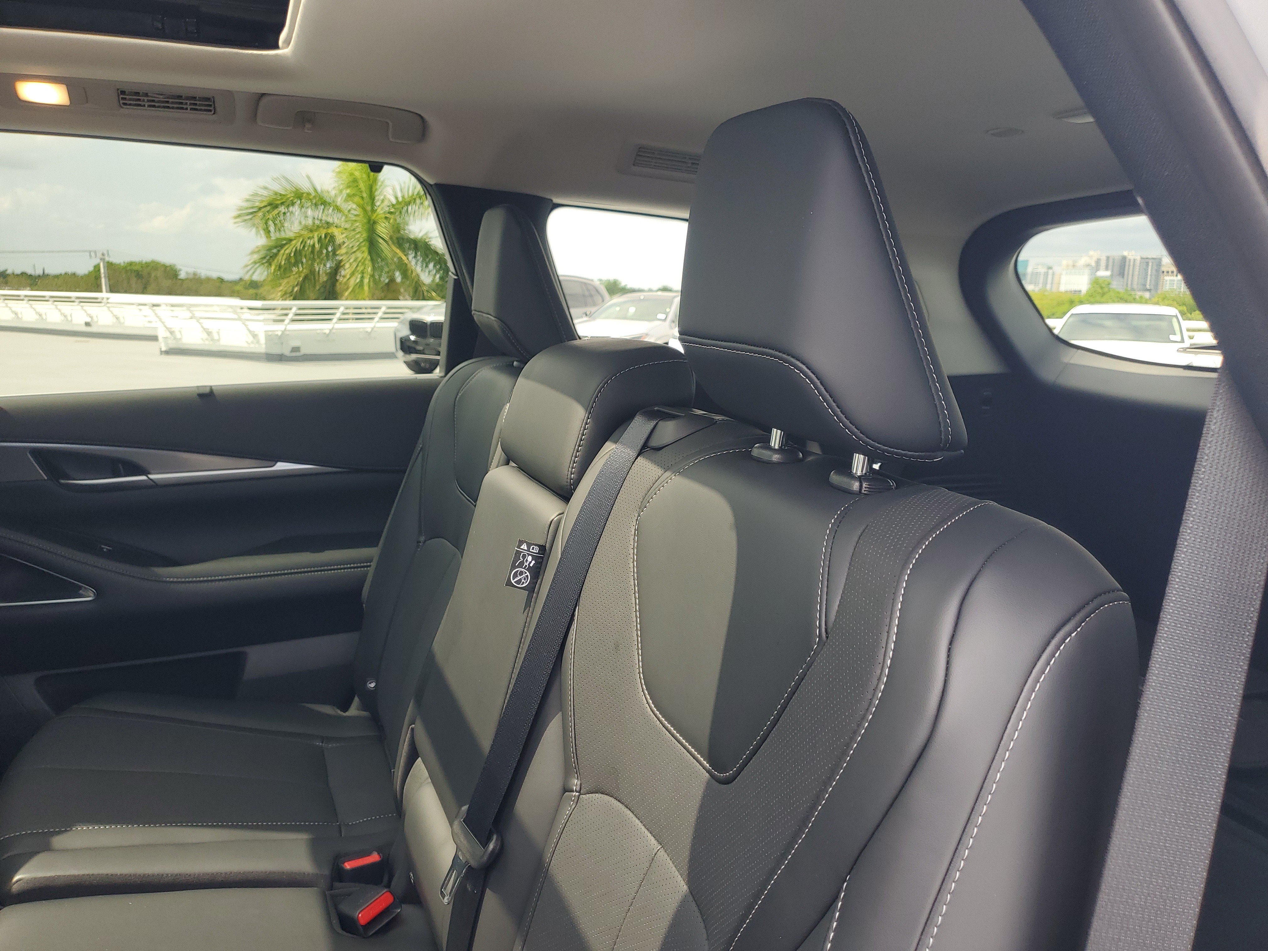 Used 2026 INFINITI QX60 Luxe w/ Cargo Package AWD/4WD image 12