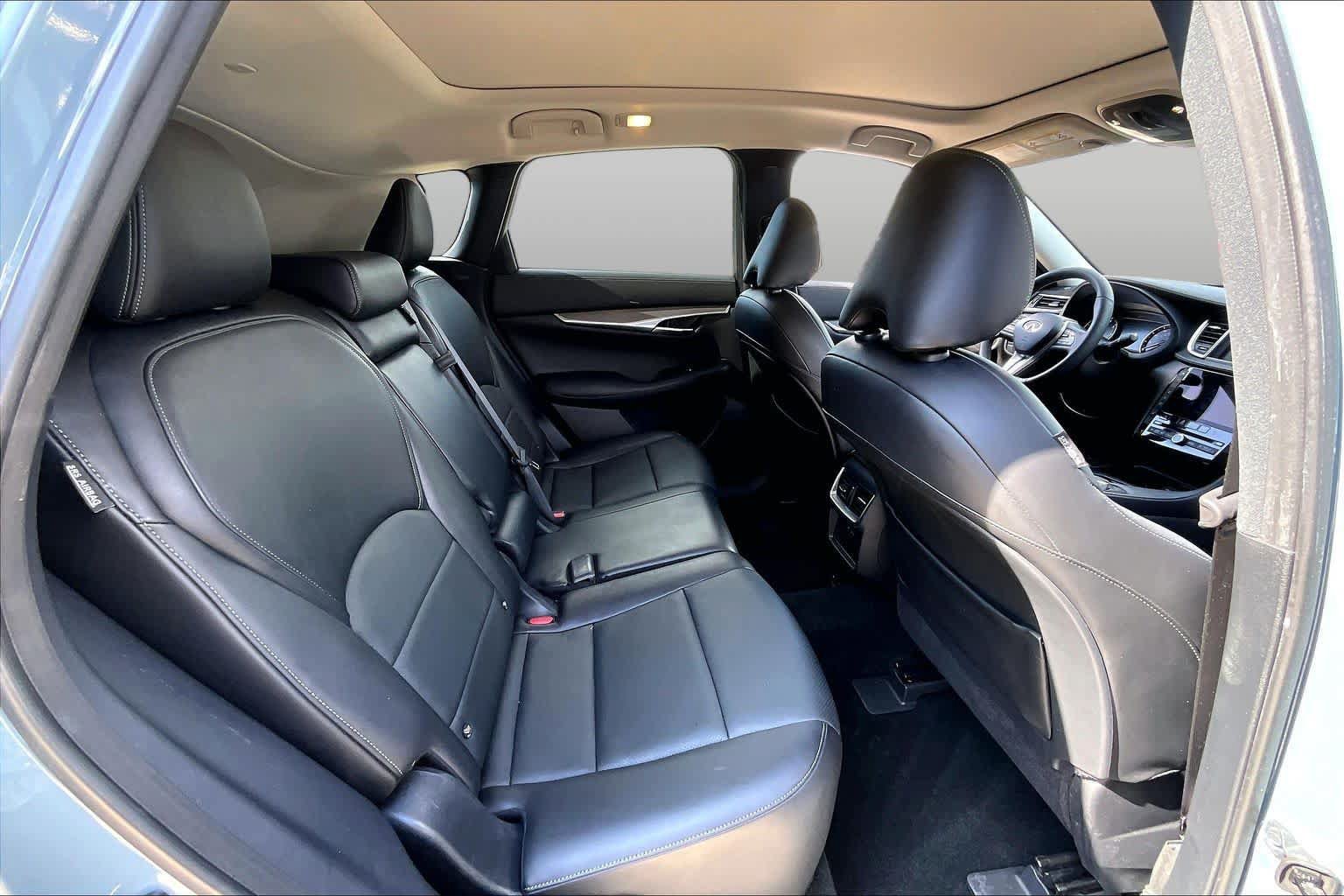 Used 2023 INFINITI QX50 Luxe FWD image 21