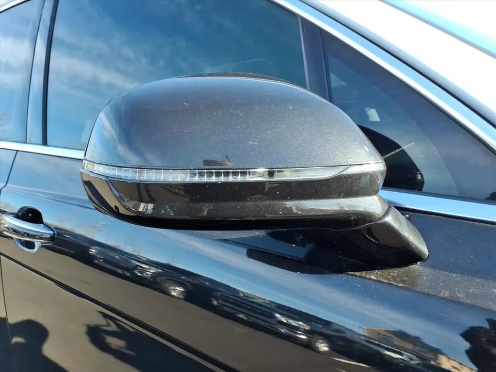 Used 2018 Bentley Bentayga AWD/4WD image 10