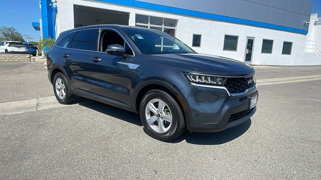 Used 2023 Kia Sorento LX FWD image 30
