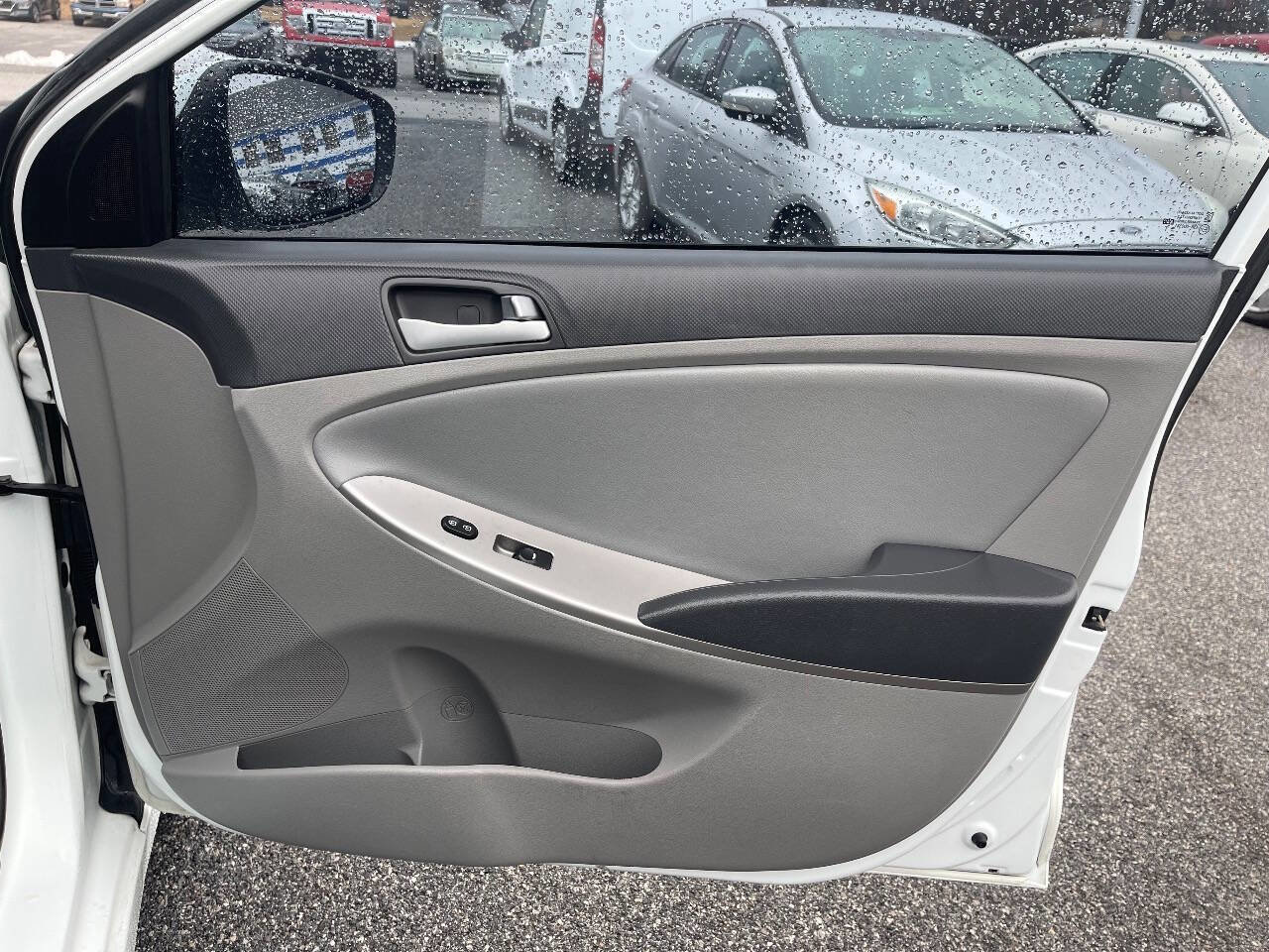 Used 2015 Hyundai Accent Sport w/ Option Group 04 image 33