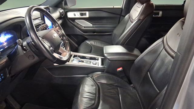 Used 2020 Ford Explorer Platinum w/ Premium Technology Package image 9