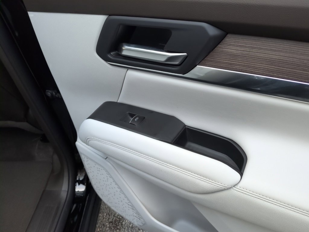 Used 2026 GMC Terrain Denali image 18