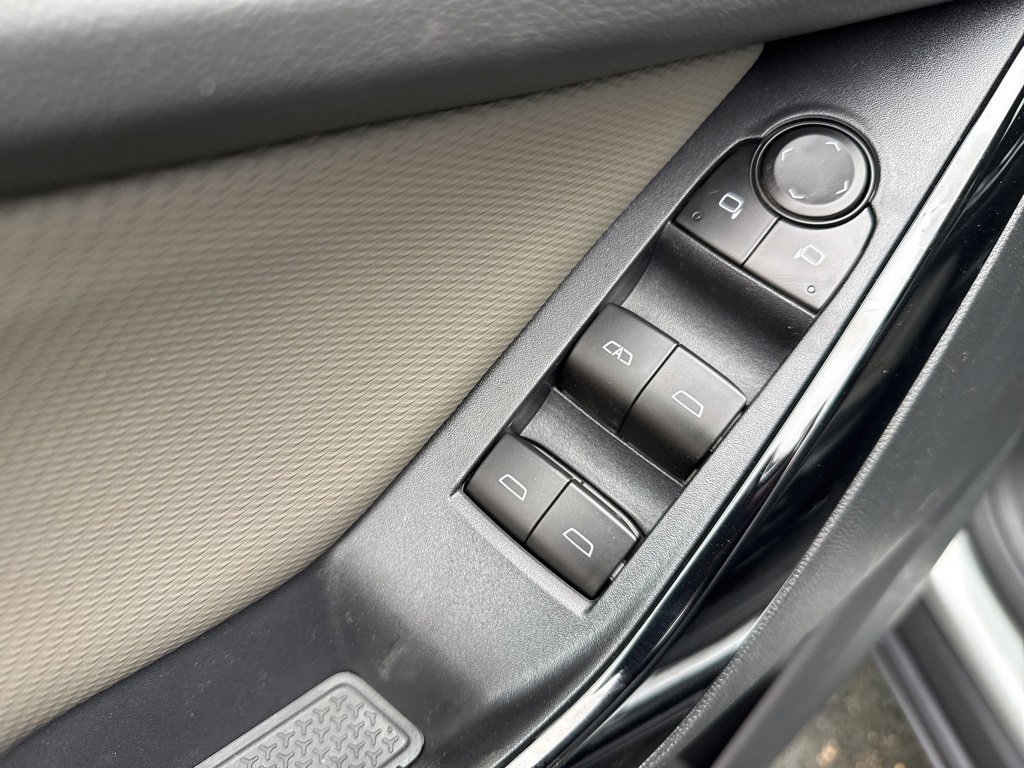 New 2026 Chevrolet Equinox LT w/ Convenience Package II image 21