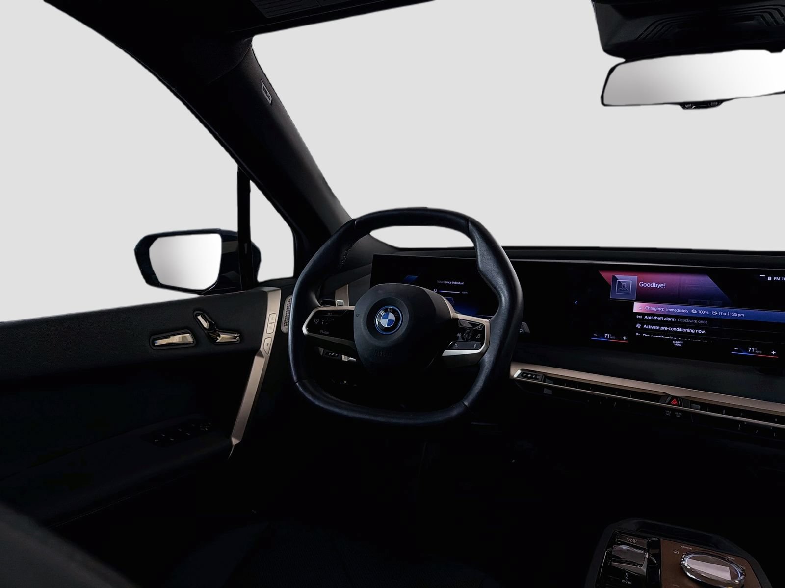 Certified 2023 BMW iX M60 w/ Executive Package AWD/4WD image 25