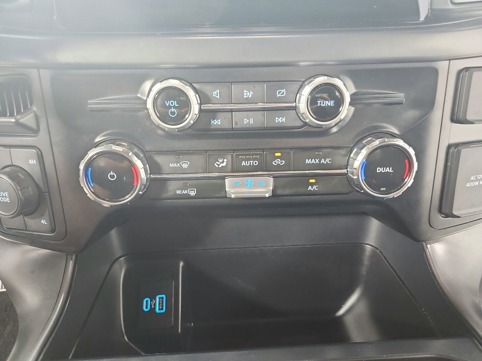 Used 2024 Ford F150 XLT AWD/4WD image 31