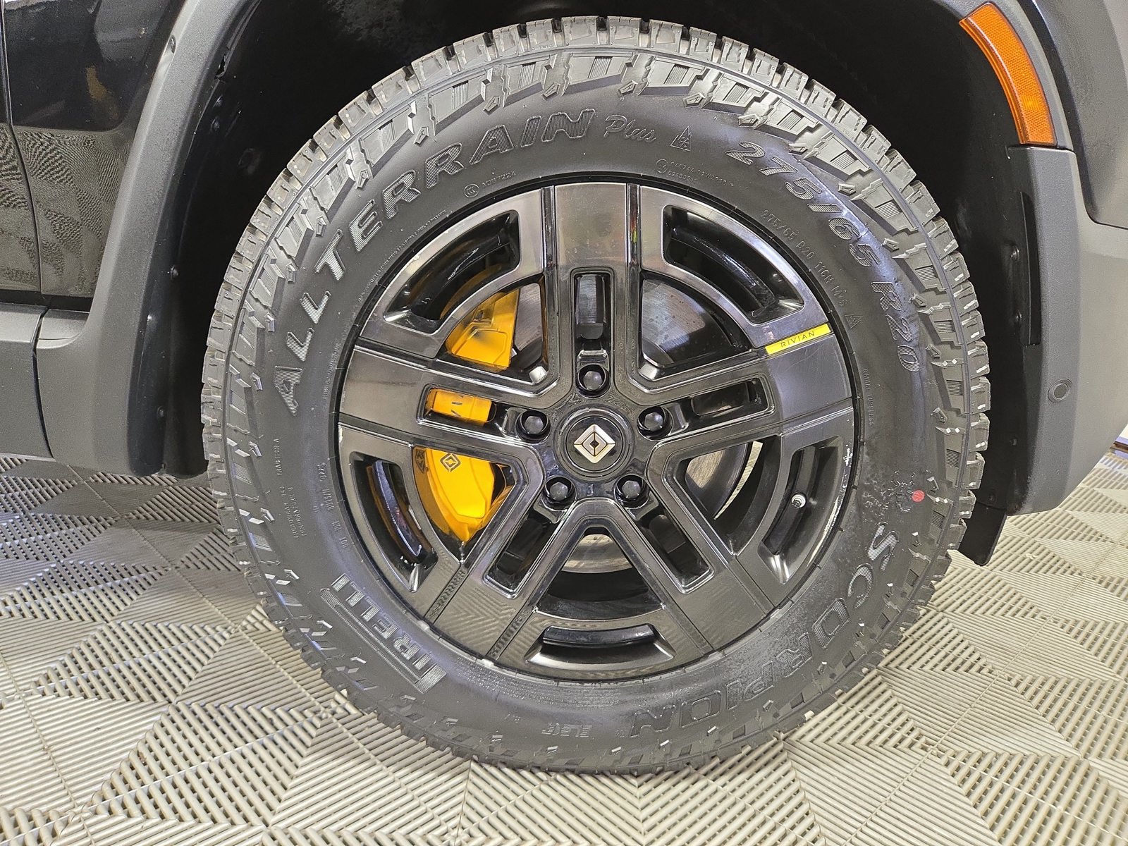 Used 2023 Rivian R1T Adventure Quad AWD/4WD image 11