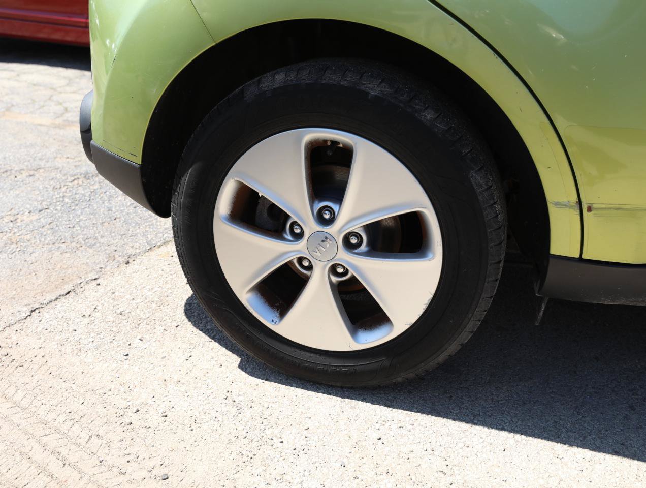 Used 2016 Kia Soul FWD image 9