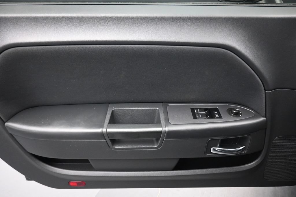 Used 2012 Dodge Challenger SXT RWD image 10
