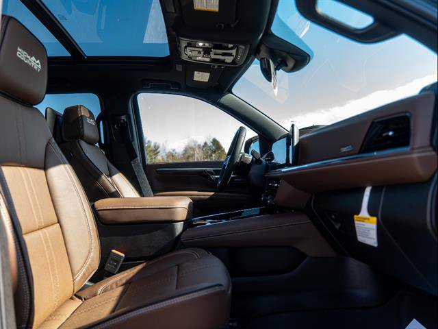 New 2026 Chevrolet Suburban High Country AWD/4WD image 17