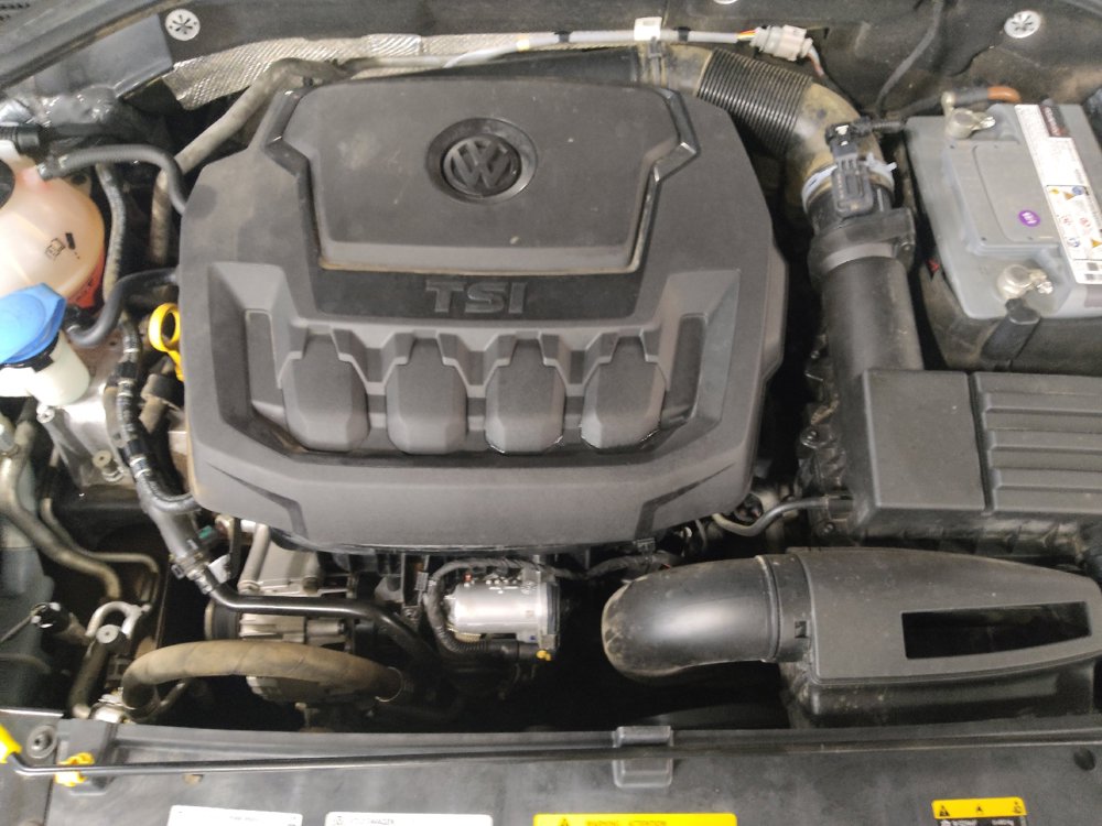 Used 2022 Volkswagen Passat 2.0T FWD image 30