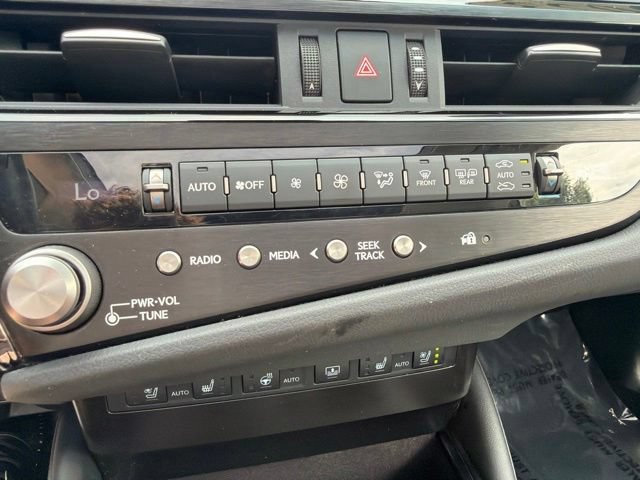 Used 2023 Lexus ES 350 w/ Accessory Package (Z1) FWD image 17