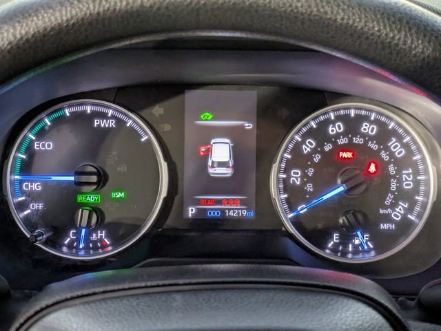 Used 2022 Toyota RAV4 XLE image 20