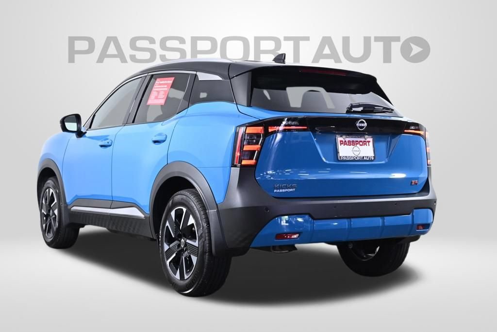 Certified 2025 Nissan Kicks SR w/ SR Premium Package FWD image 5