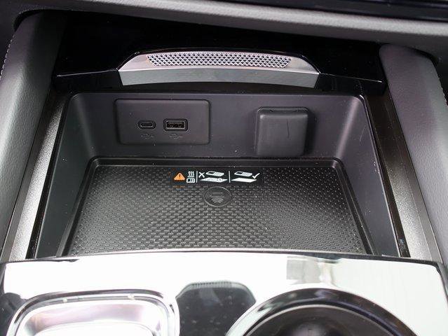 New 2025 Buick Envision Sport Touring image 32