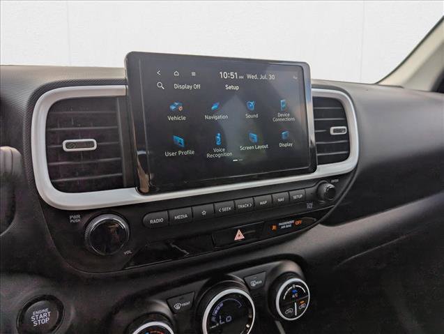 New 2025 Hyundai Venue Limited image 18