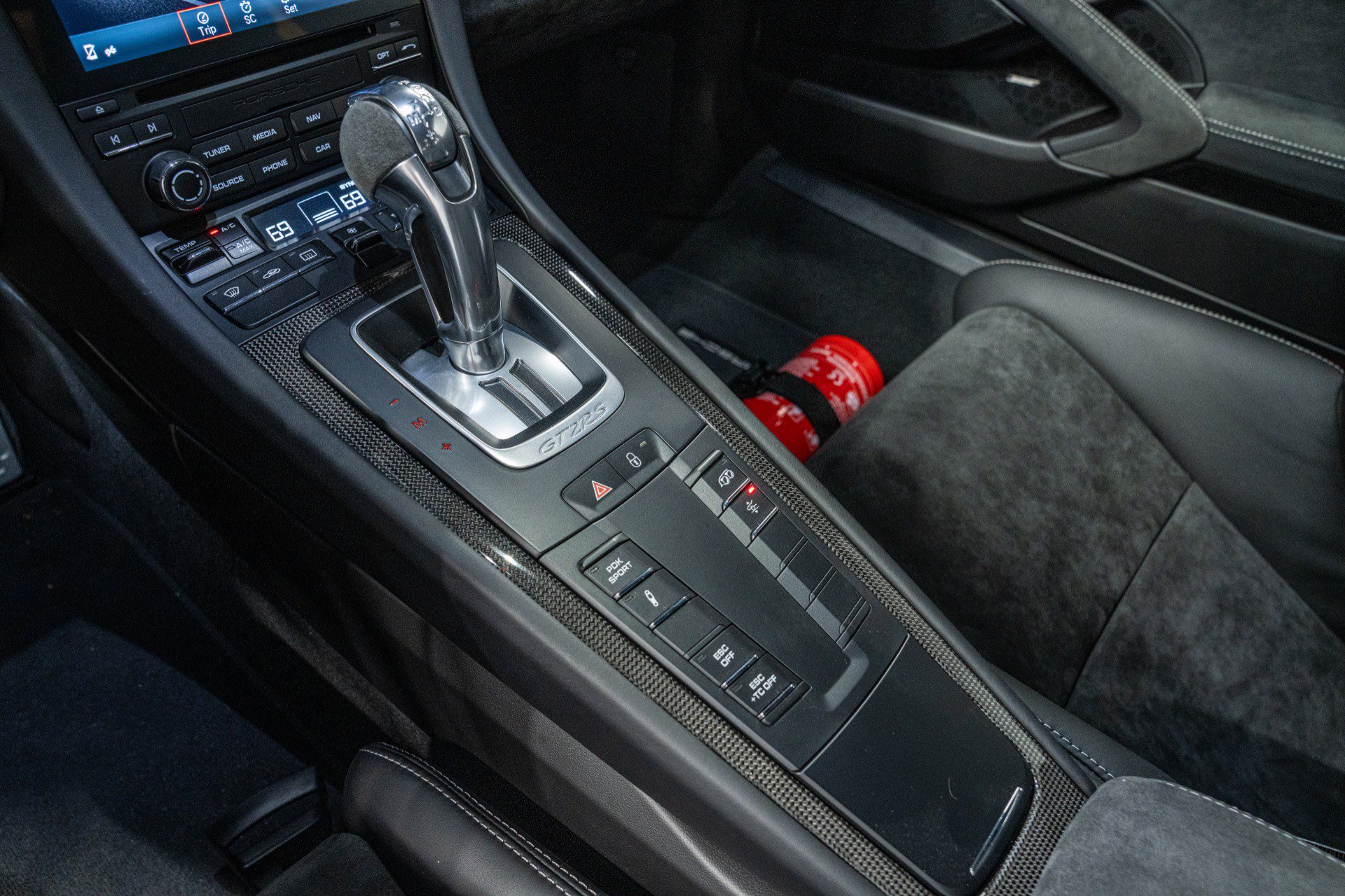 Used 2018 Porsche 911 GT2 RS RWD image 34