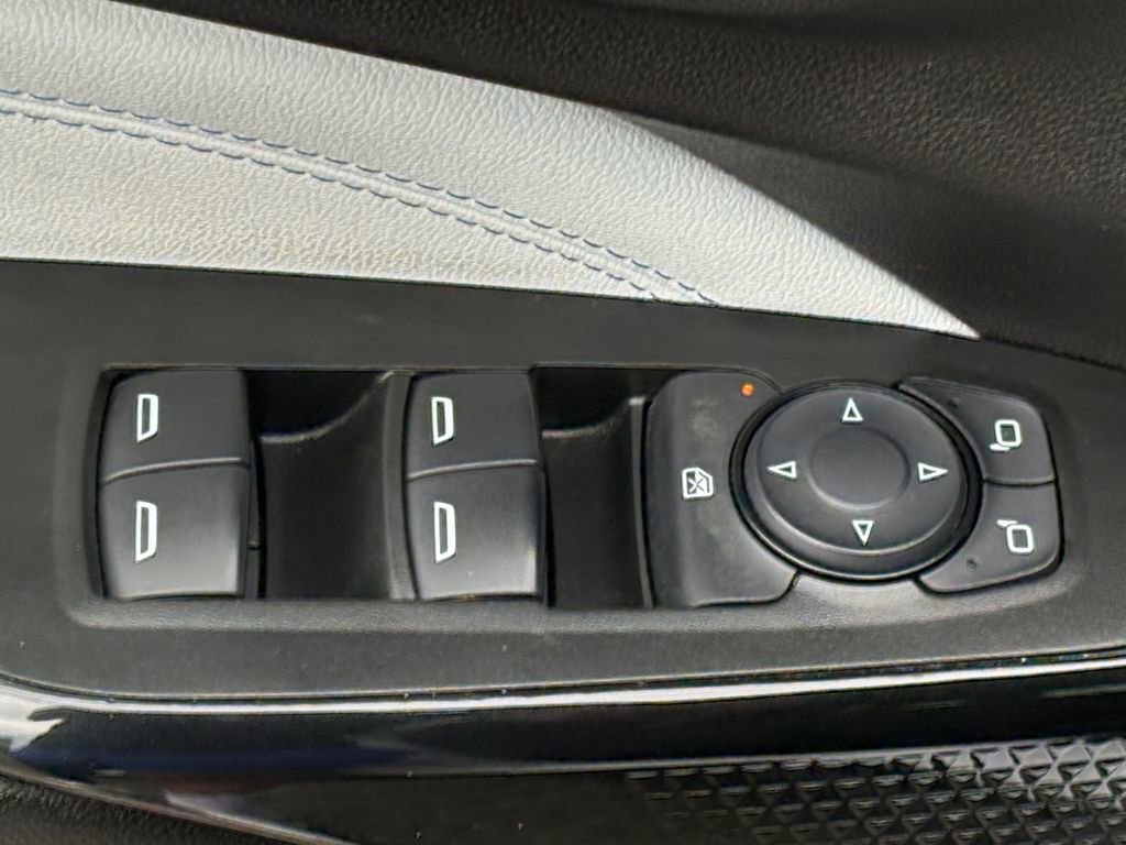 Used 2026 Chevrolet Trax LT FWD image 12
