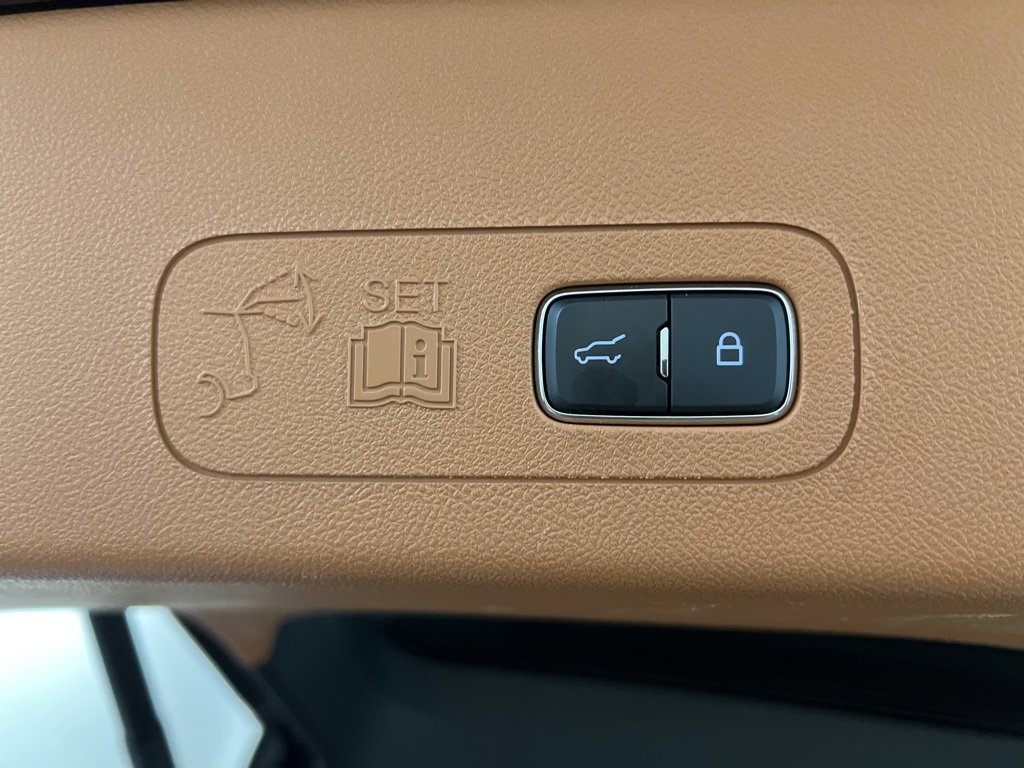 Certified 2023 Lincoln Aviator Black Label w/ Jet Package image 39