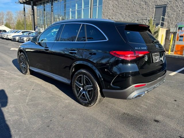 Used 2026 Mercedes-Benz GLC 300 4MATIC image 5
