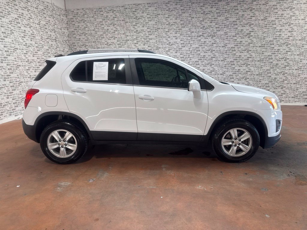 Used 2016 Chevrolet Trax LT AWD/4WD image 8