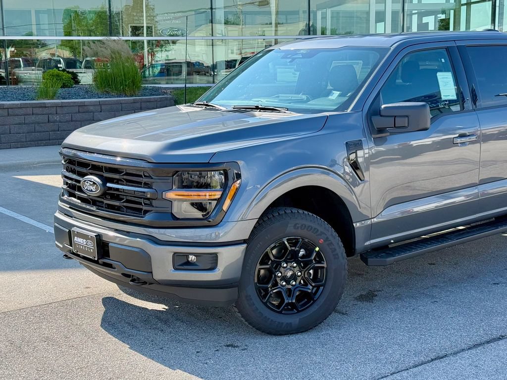 New 2026 Ford F150 XLT w/ XLT Black Appearance Package AWD/4WD image 2