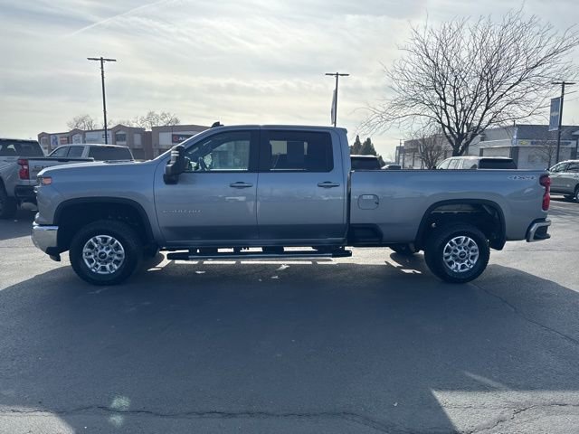 Used 2025 Chevrolet Silverado 2500 LT w/ Convenience Package image 4