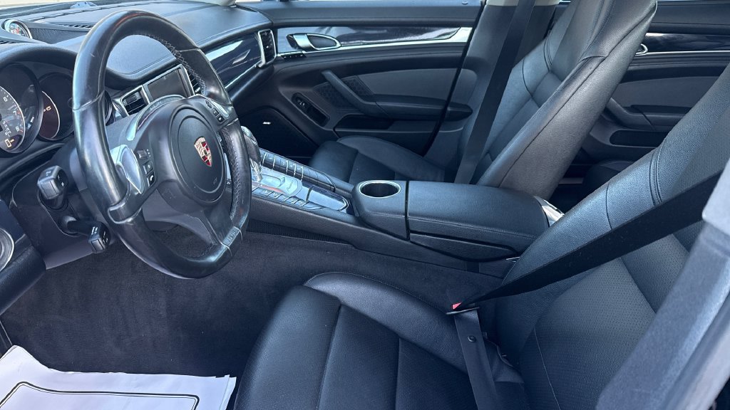 Used 2012 Porsche Panamera 4S image 9