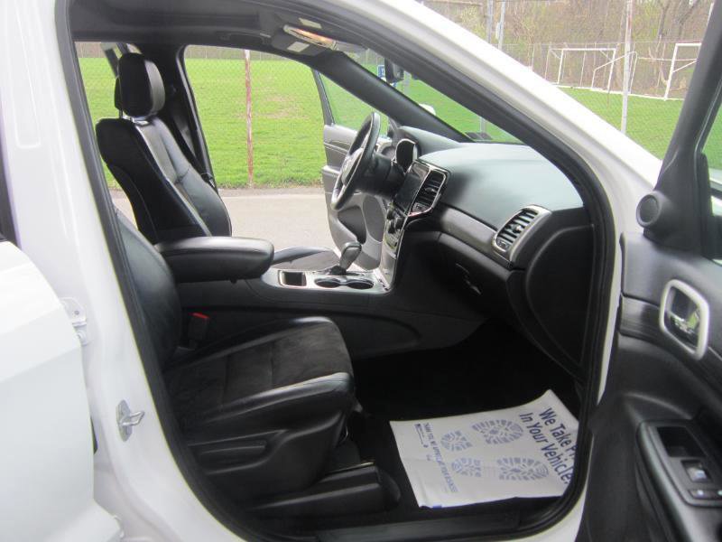 Used 2020 Jeep Grand Cherokee Altitude image 8