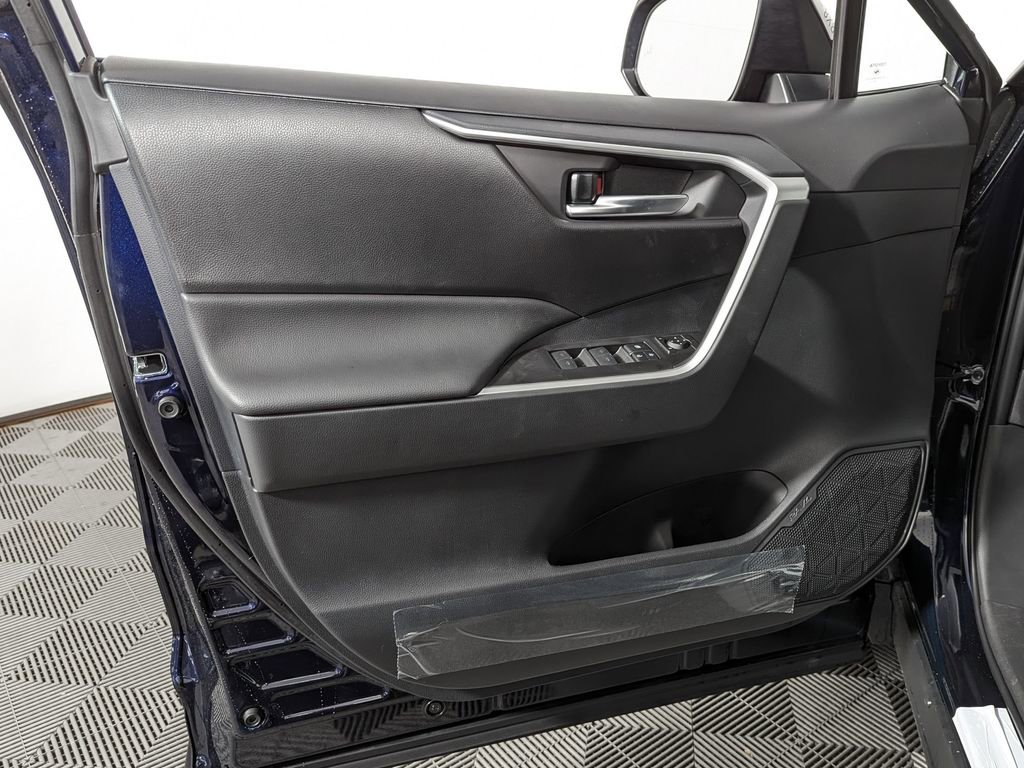 New 2025 Toyota RAV4 XLE image 8