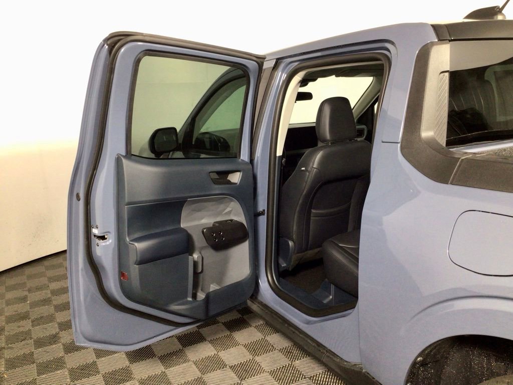 New 2026 Ford Maverick Lariat w/ Black Appearance Package image 29