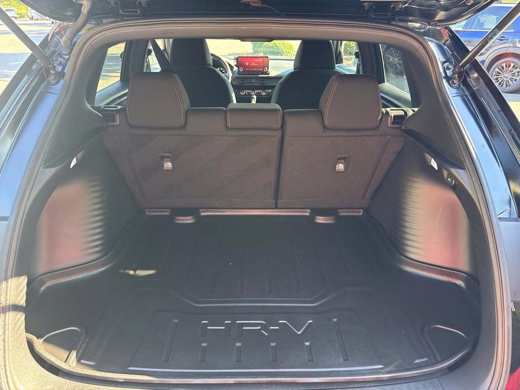Used 2025 Honda HR-V Sport image 32