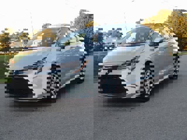 Used 2022 Toyota Corolla LE