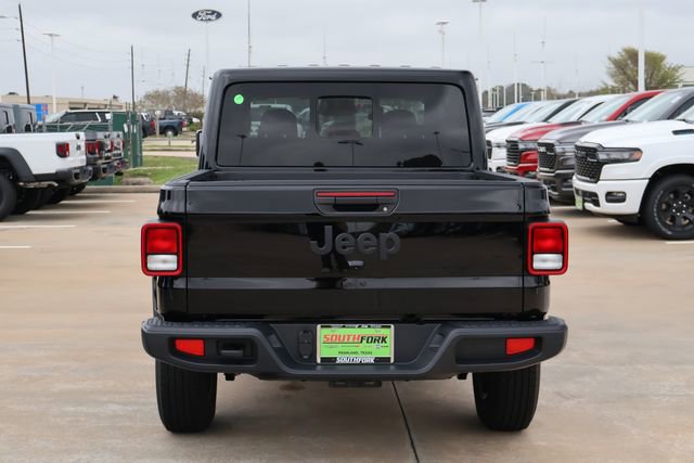 New 2026 Jeep Gladiator Sport image 5