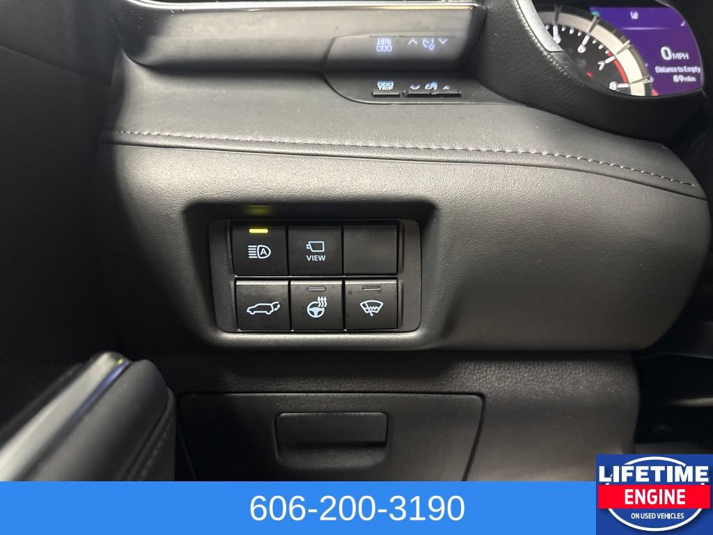 Used 2022 Toyota Highlander Platinum AWD/4WD image 28